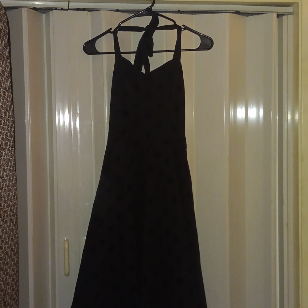 Hearts & Roses Dress - Picture 2 of 4